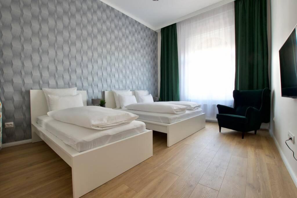 Premium By Hi5 - Astoria 4 Bedroom * Budapest